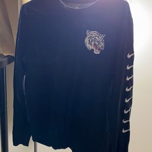 Nike long sleeve t shirt